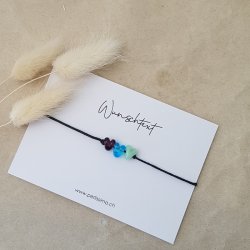 individualisierbares Glücksarmband mit drei Herzen