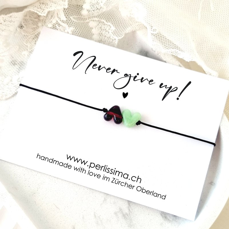 Freundschaftsarmband mit 2 Herzen – Farben & Text frei wählbar