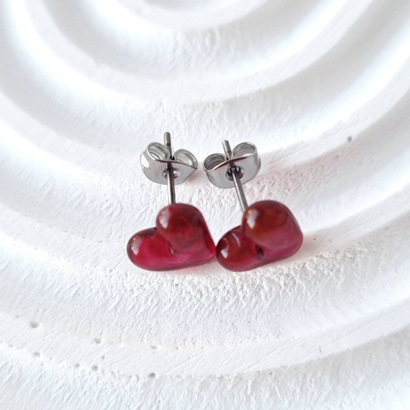 Ohrstecker GlasHERZ – Handgefertigte Herz Ohrringe aus Muranoglas