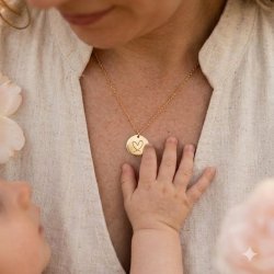 Personalisierte Silberkette 925 Silber vergoldet  mit Name – Herz oder Stern | LINA Perlissima